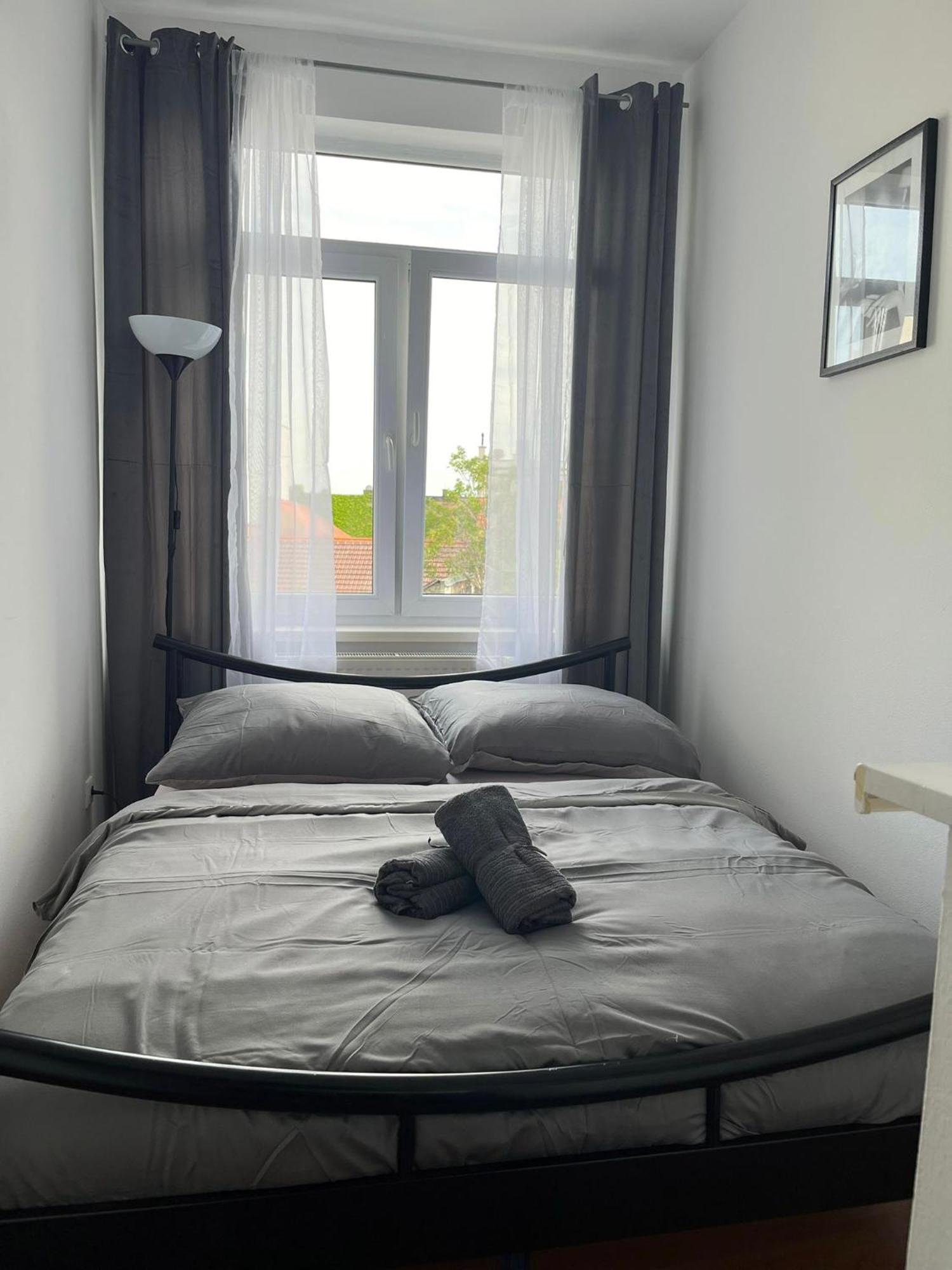 1St Plaza Apartment Bratislava Buitenkant foto